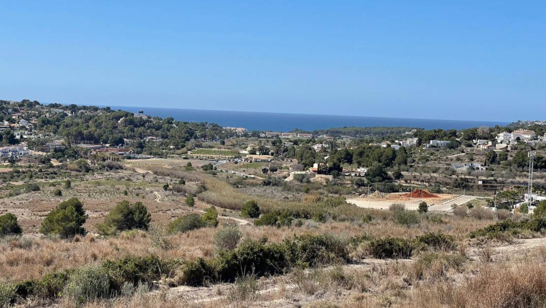 Großes Grundstück zu verkaufen Moraira mit Meerblick
